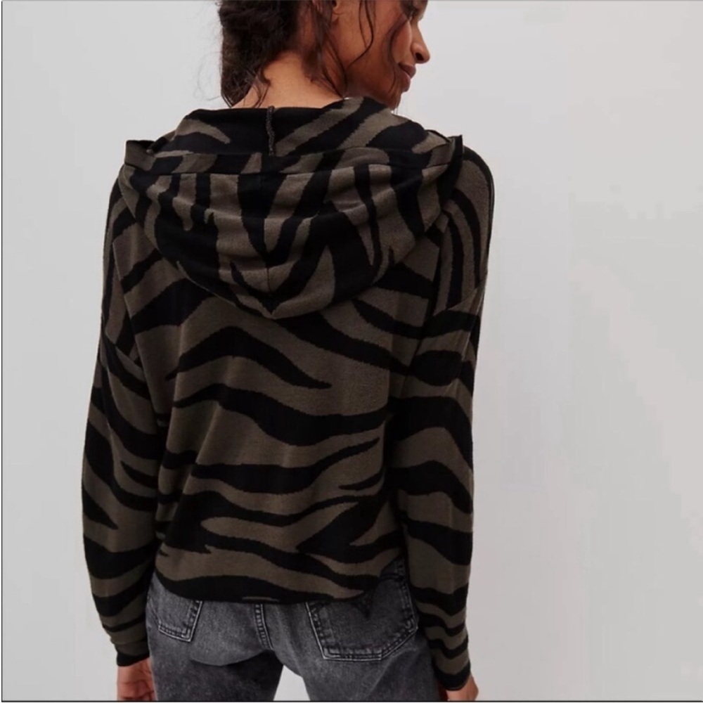 Anthropologie Kasia Knit Hooded Pullover Zebra Olive Sweater Boxy Modal Sz XS - Picture 3 of 12